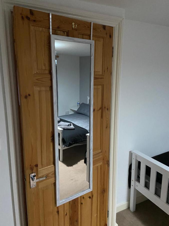 Cosy 3-Bedroom House, Stones Throw To Beach 韦茅斯 外观 照片